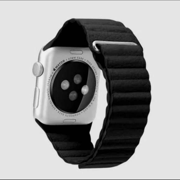 CASETIFY leather Apple watch band - Picture 2 of 4